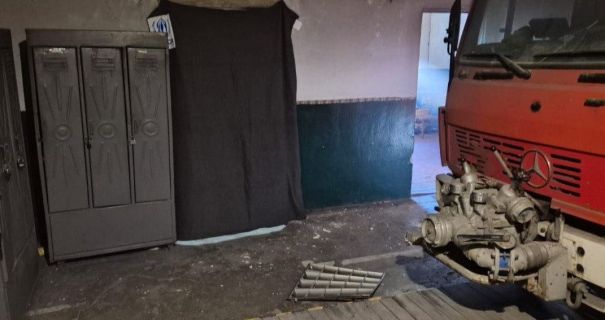 Дрон поцілив у пожежну частину на Запоріжжі: деталі атаки