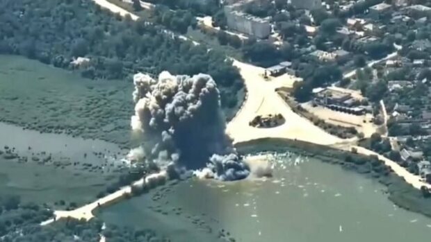 ЗСУ завдали удару по мосту в окупованій Василівці на Запоріжжі